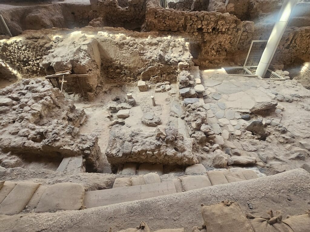 Akrotiri Site 3