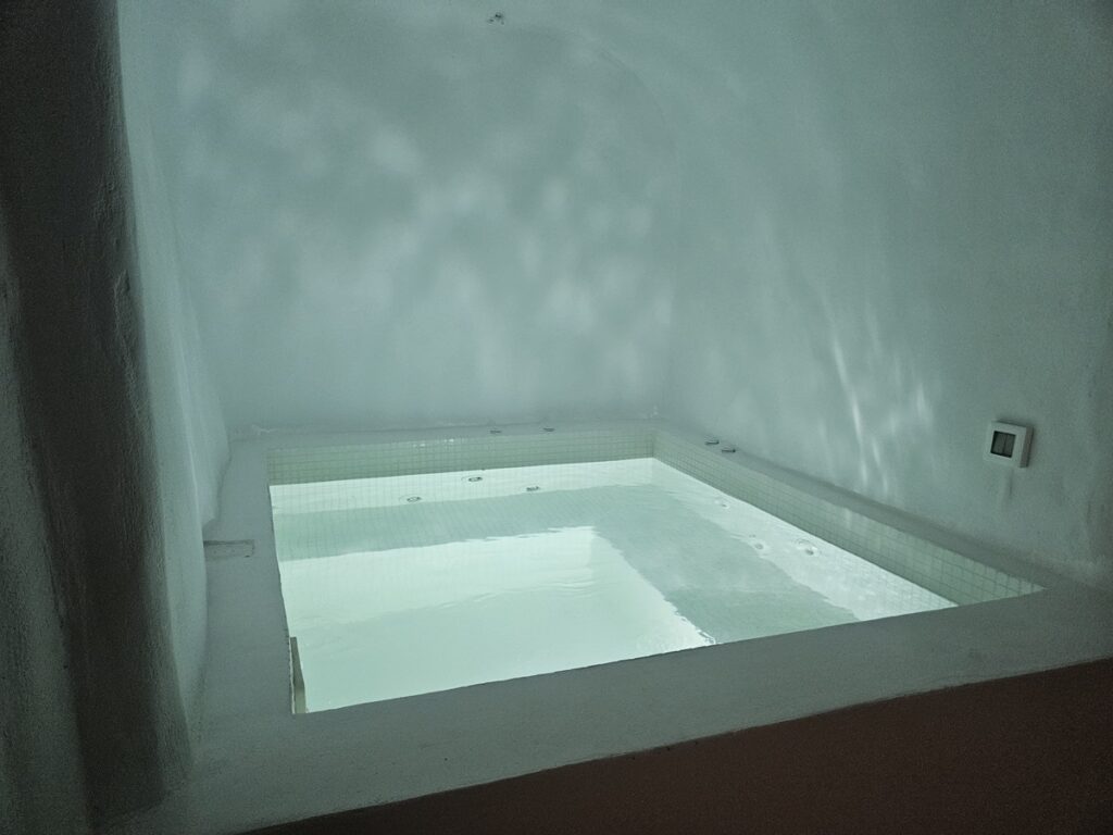 Anatoli-jacuzzi