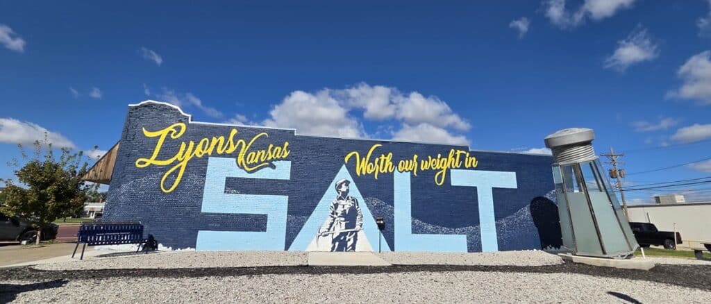 Lyons - Salt Shaker